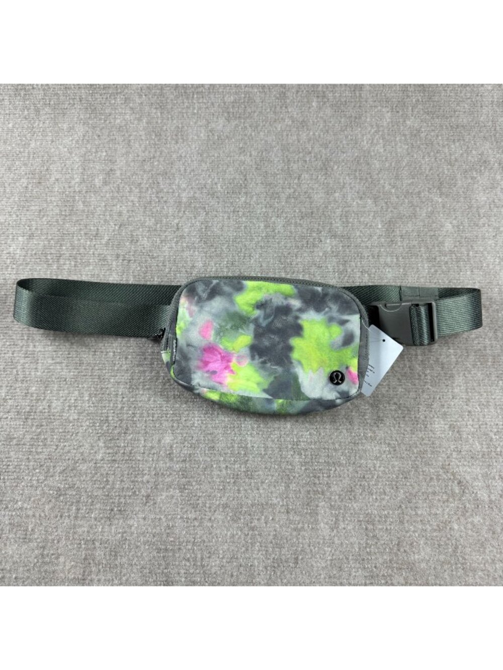 Lululemon Everywhere Belt Bag 1L Hyper Dye Green Multi/Rover Print Minimalist